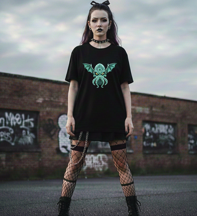 Ancient Cthulhu T-Shirt | H.P. Lovecraft Unisex Tee