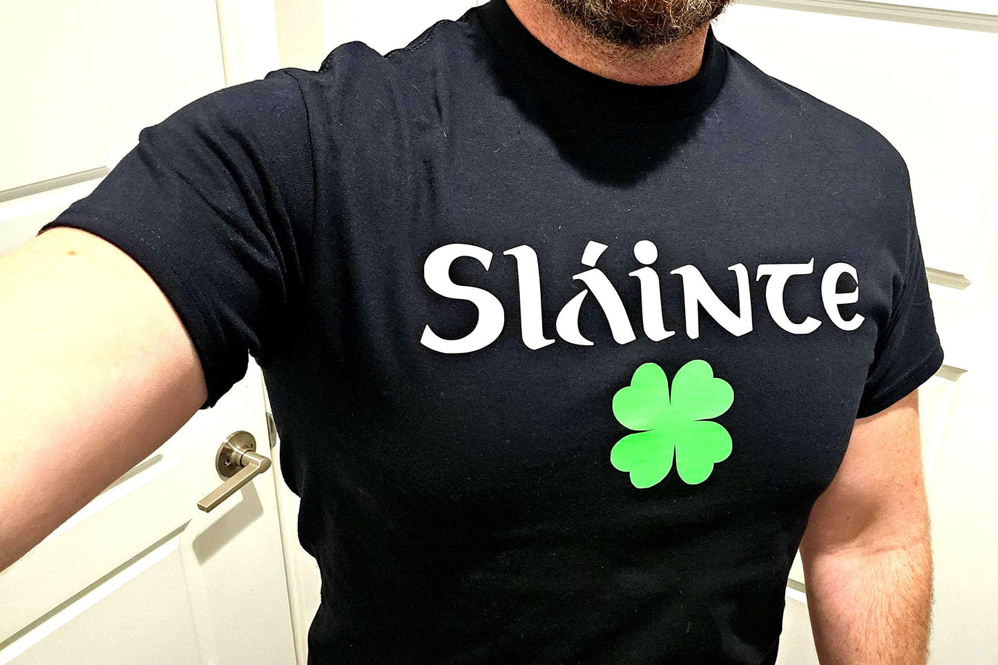 Sláinte Clover Irish Cheers T-Shirt | Celtic Good Health Slainte Tee